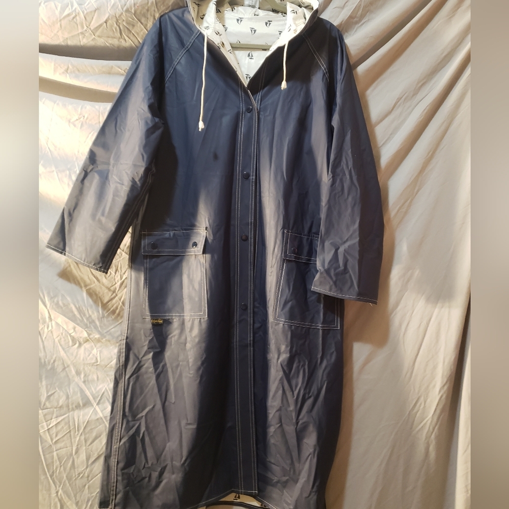 70's Aqua Sheen Reversable Rainslicker/Rain Coat Womens Large/Mens Medium. NWOT.